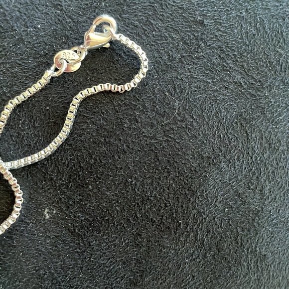 Vtg HandmadeTurkish Sterling Silver Real Ruby, Emerald, Saphire Floral pendant. - Picture 6 of 6